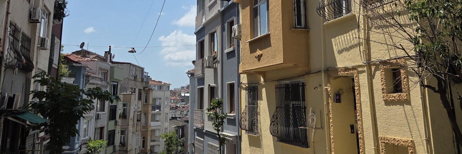 Elif_acelya's profile banner image