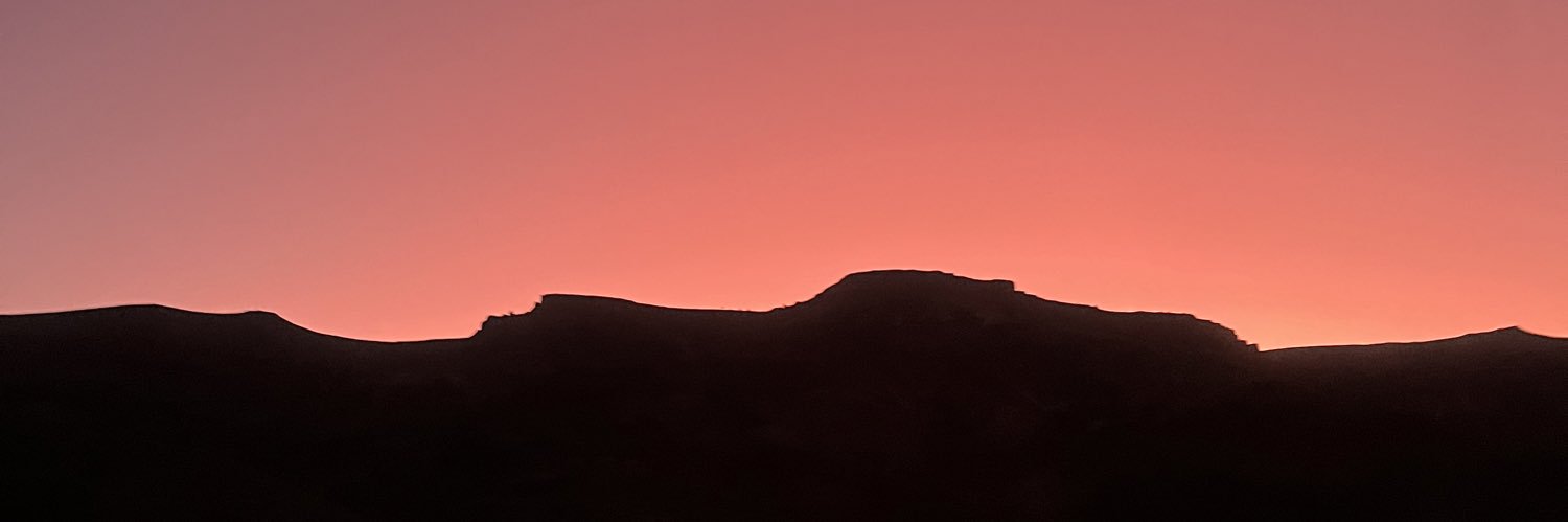 eemialvarez's profile banner image