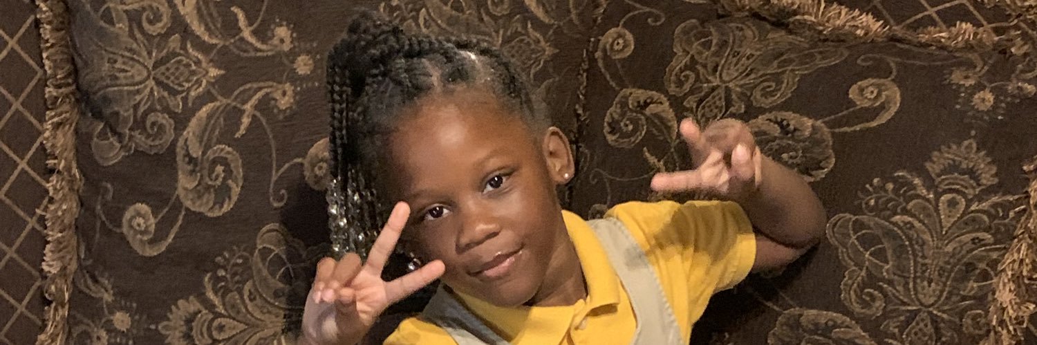 DatGirl_Pooh's profile banner image