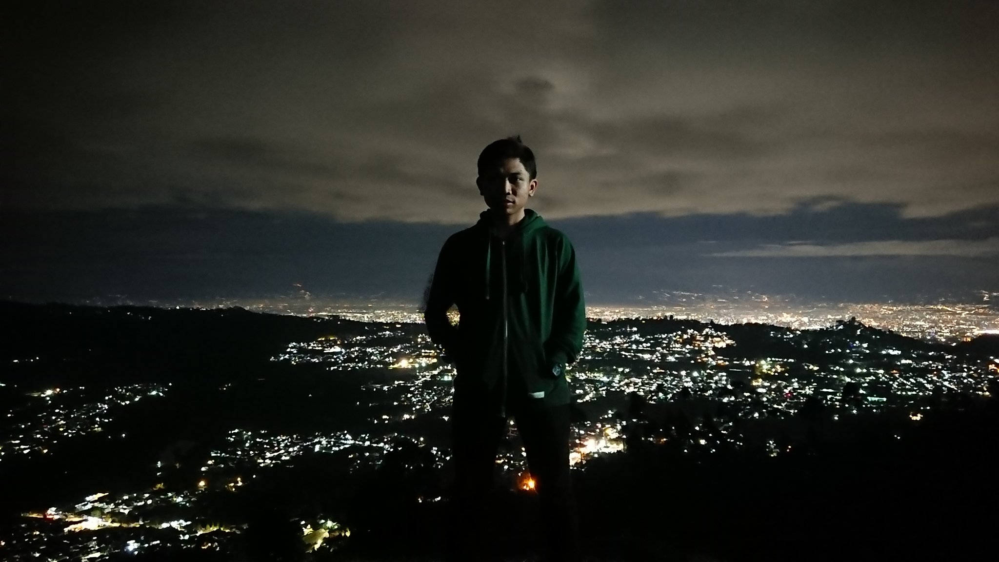Ari_Afandi12's profile banner image