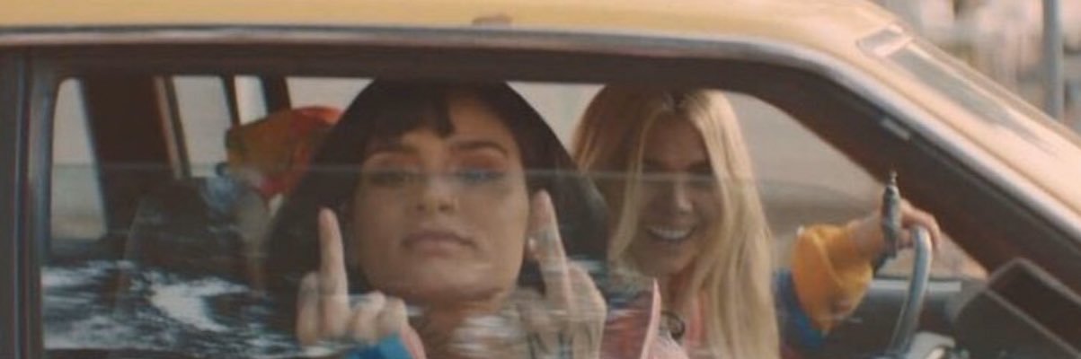 ayedanielleo's profile banner image