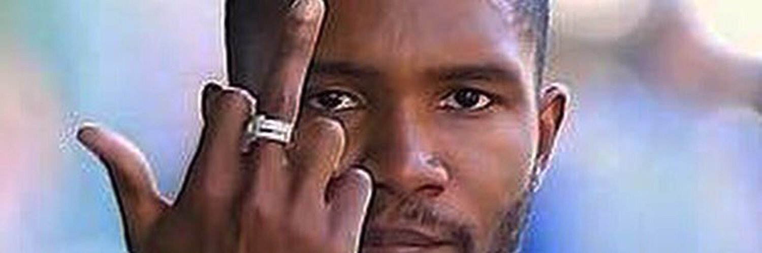 threeinaro's profile banner image