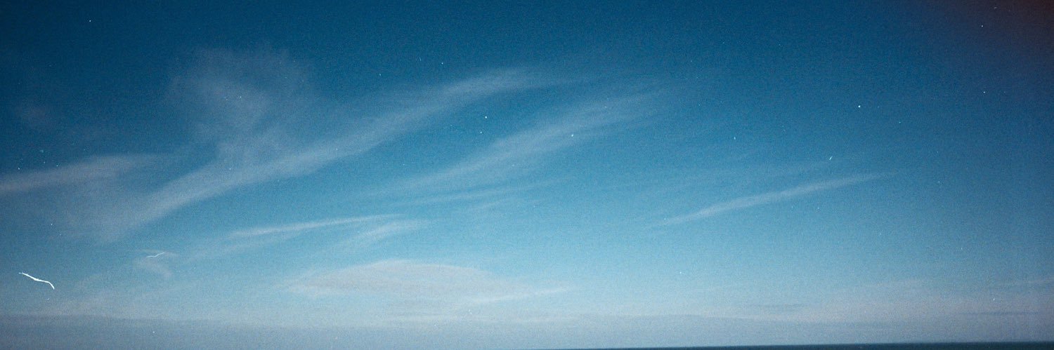 chlogdo's profile banner image