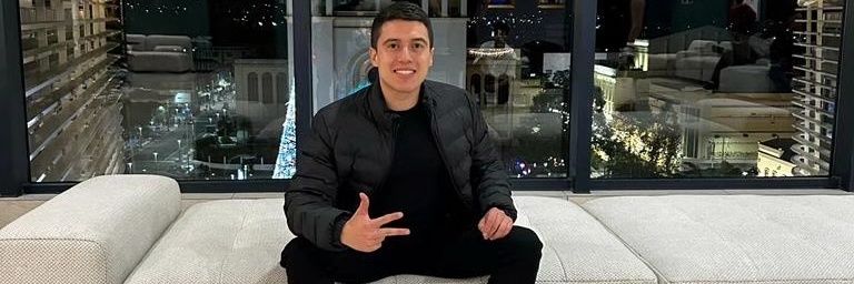 alejandro994's profile banner image