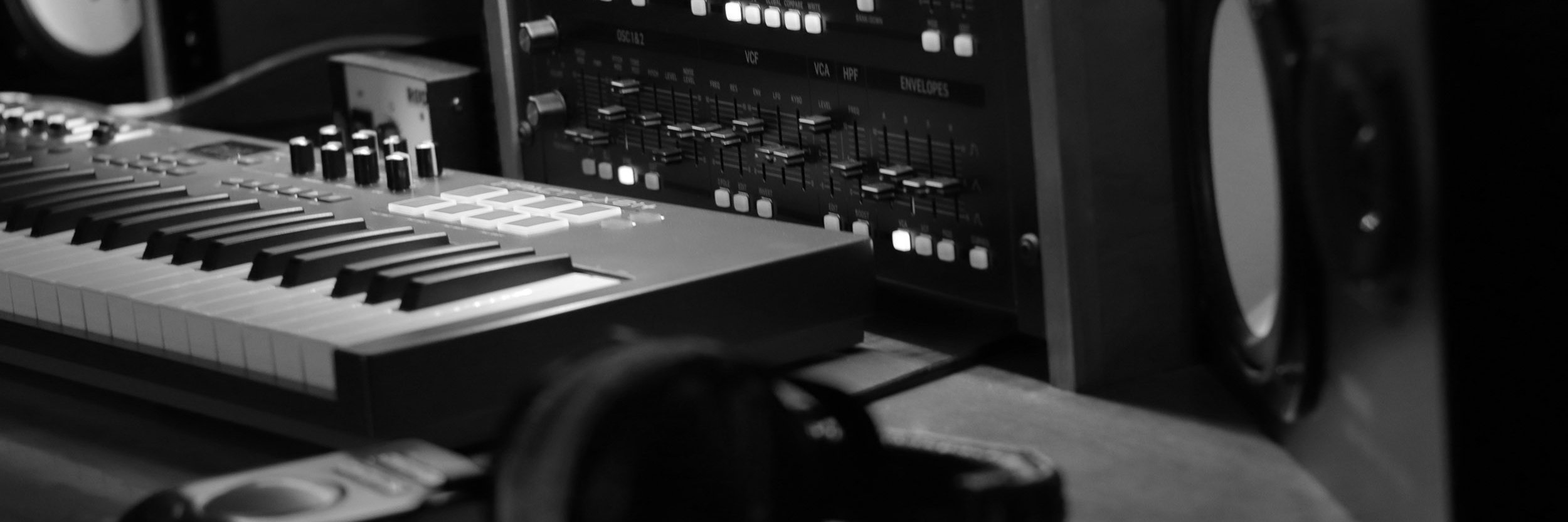 DivineTracks's profile banner image