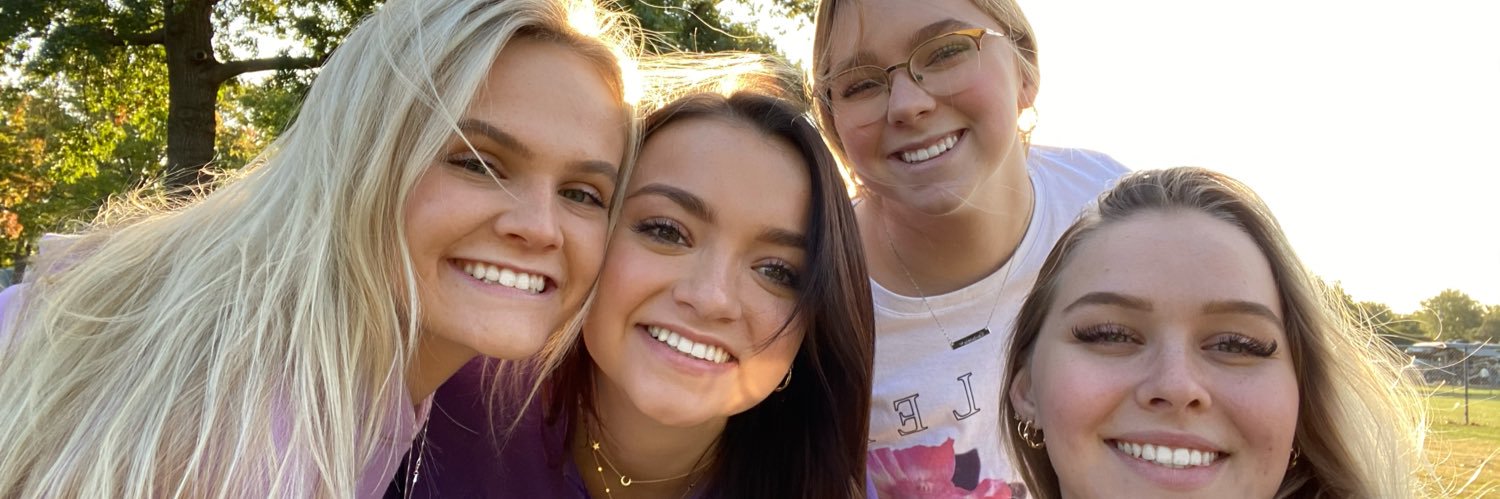 mariahwellls's profile banner image