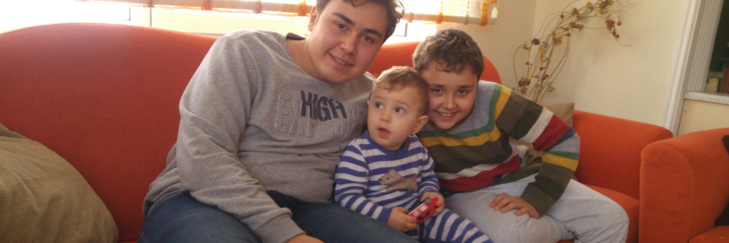suat banner