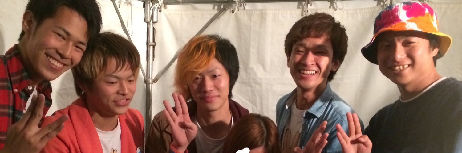 yout_b's profile banner image