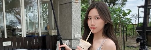 wondajona's profile banner image