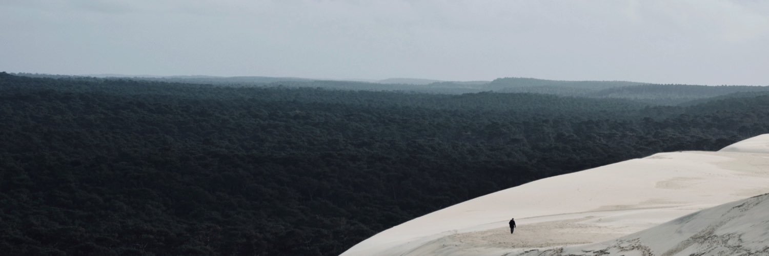 Vic_dem's profile banner image