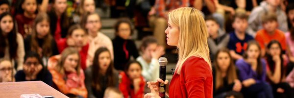ErinMerryn Profile Banner