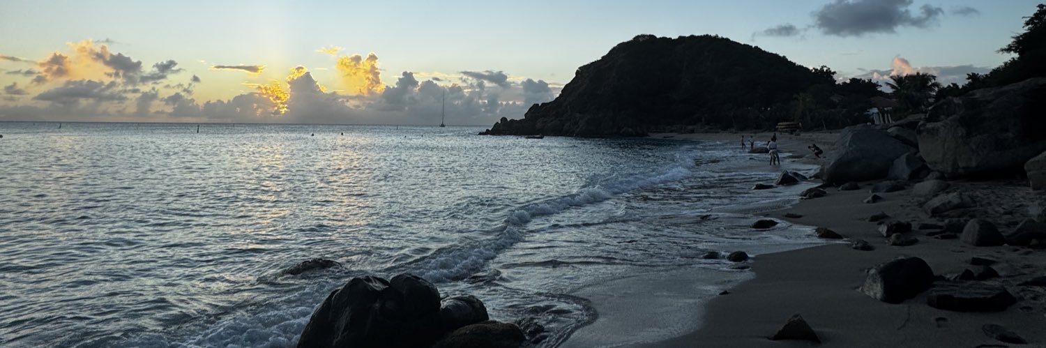 Tim Apple 🔋🔋🔋 banner