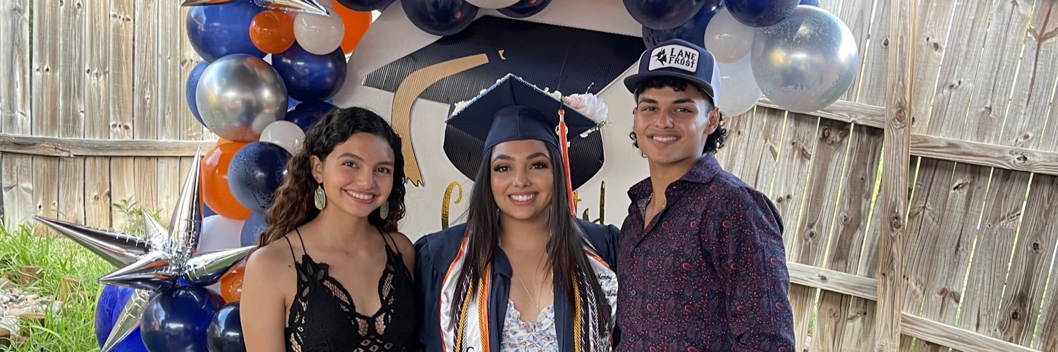 20Angiehdz's profile banner image
