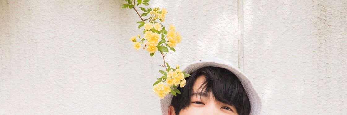 yeszima's profile banner image