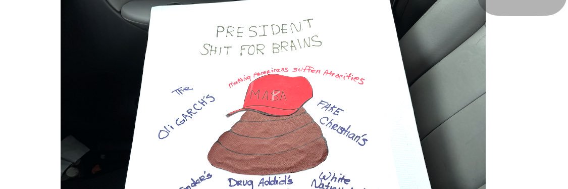 I AM NOT DISTRACTED banner