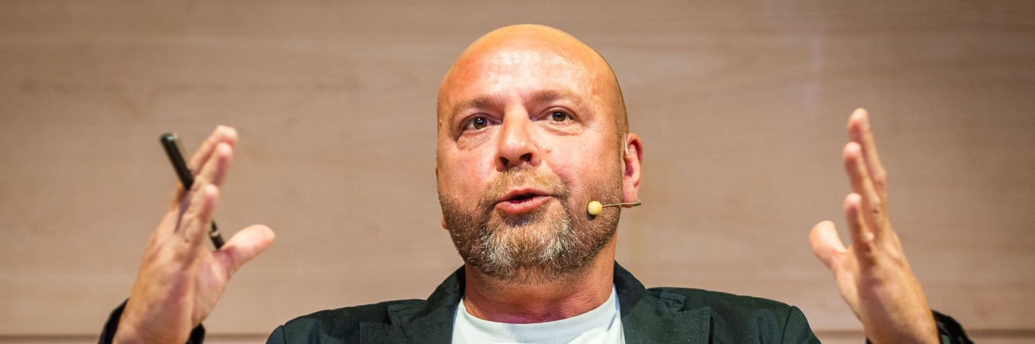 Miguel Coll 🍊 banner