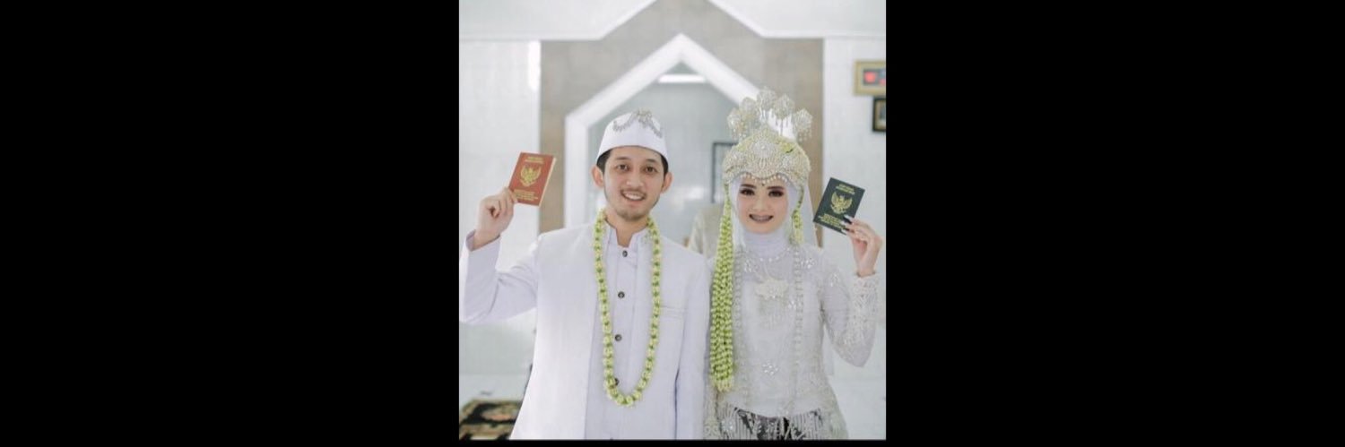 ditadwiyani's profile banner image