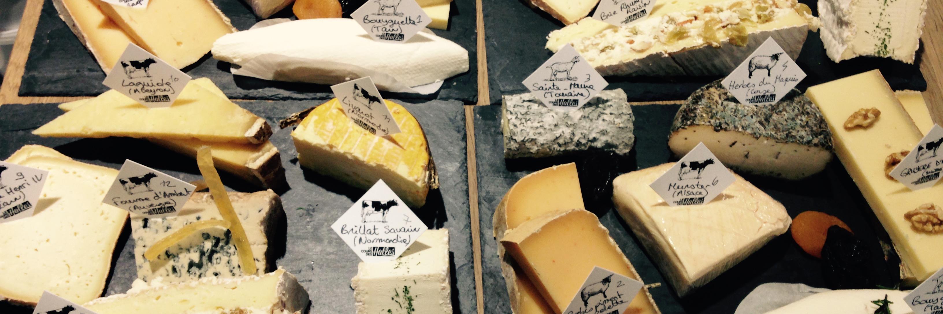 Le Cours Des Halles banner