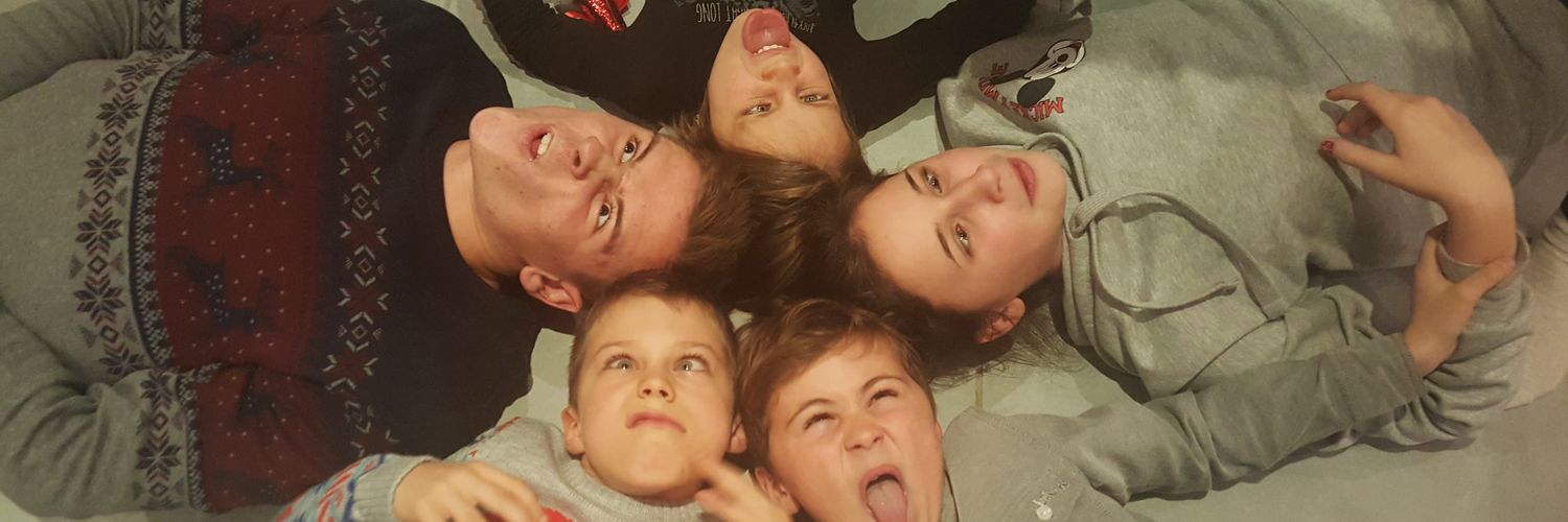 DimOlivier's profile banner image