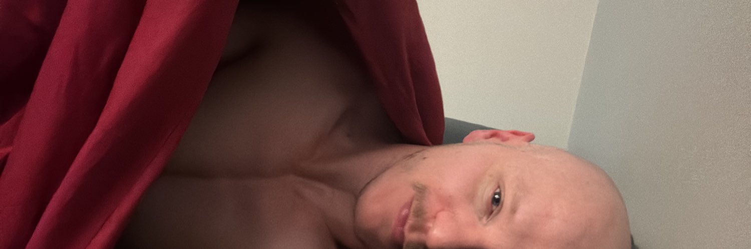 DouglasMenin's profile banner image