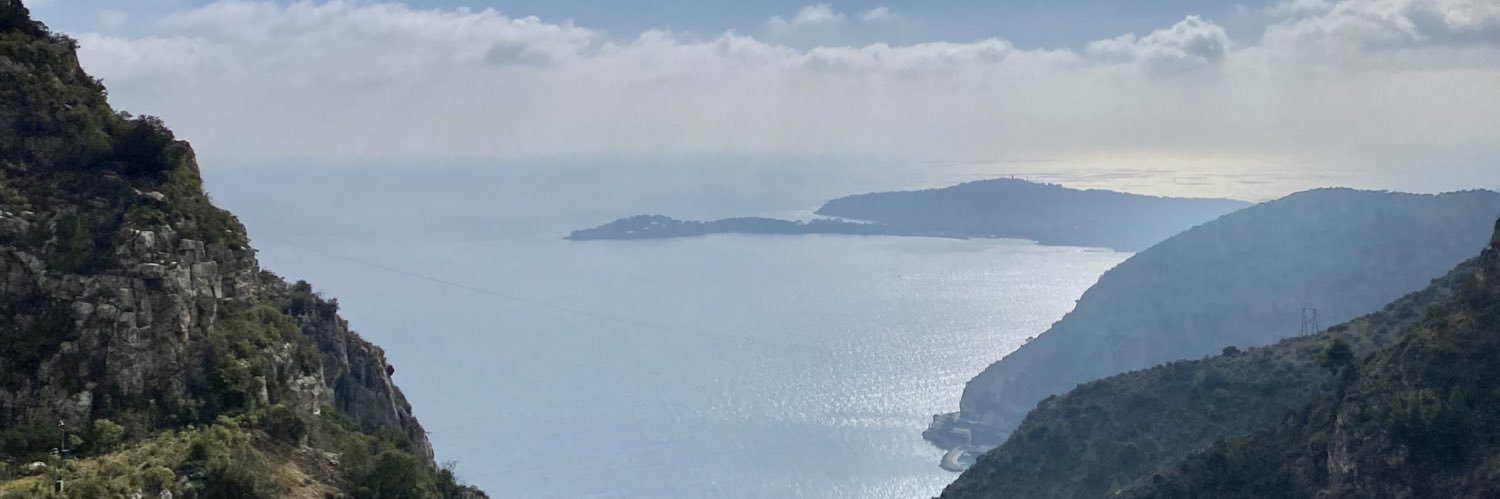 sangtav's profile banner image