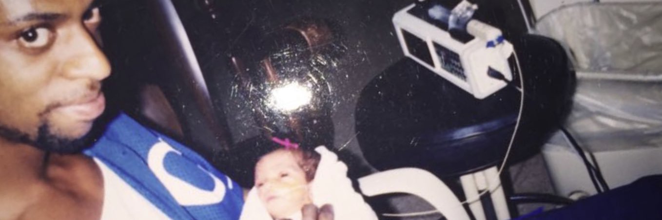 izzamiracle's profile banner image