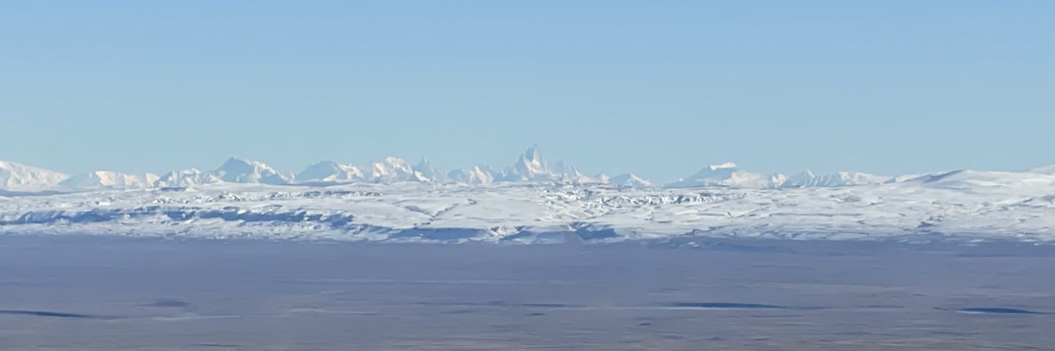 leazuliani's profile banner image