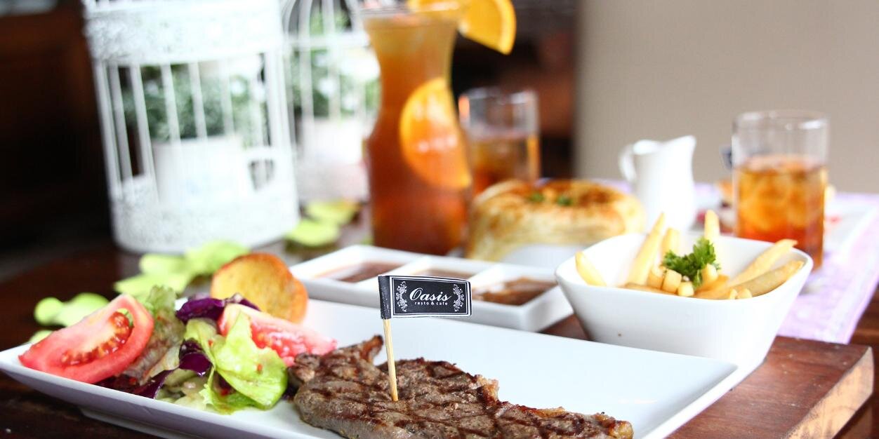 Oasis Resto & Cafe banner