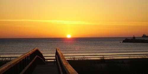 Albert Menéndez banner