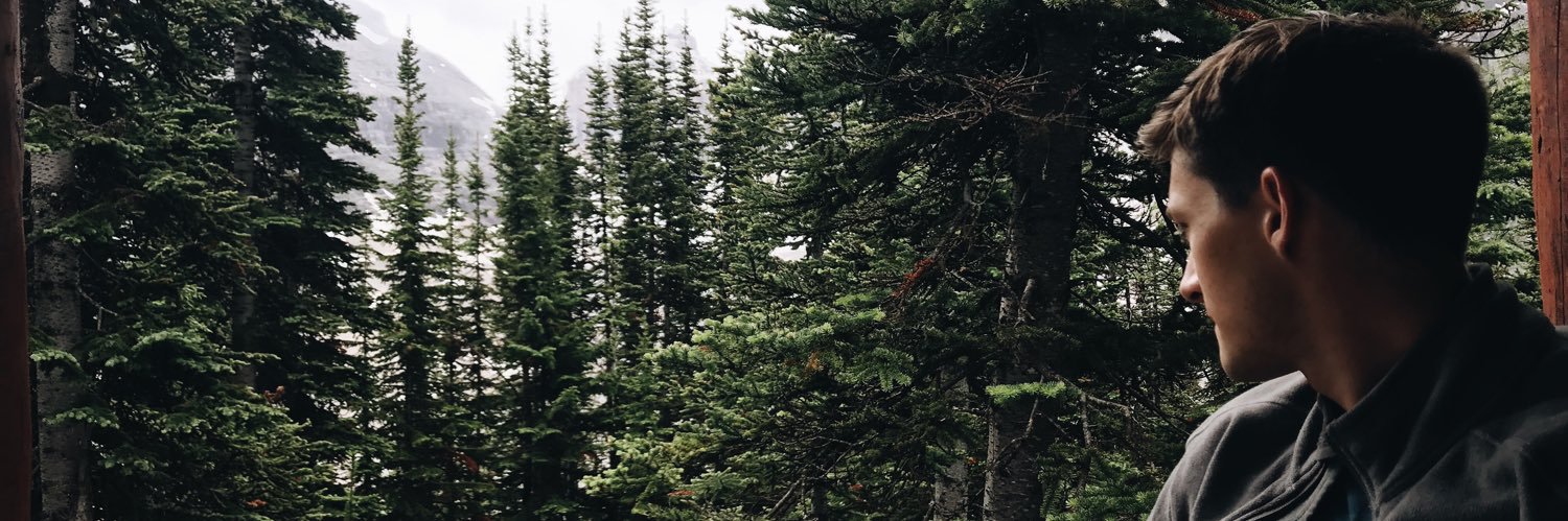 Danielle Leonard banner