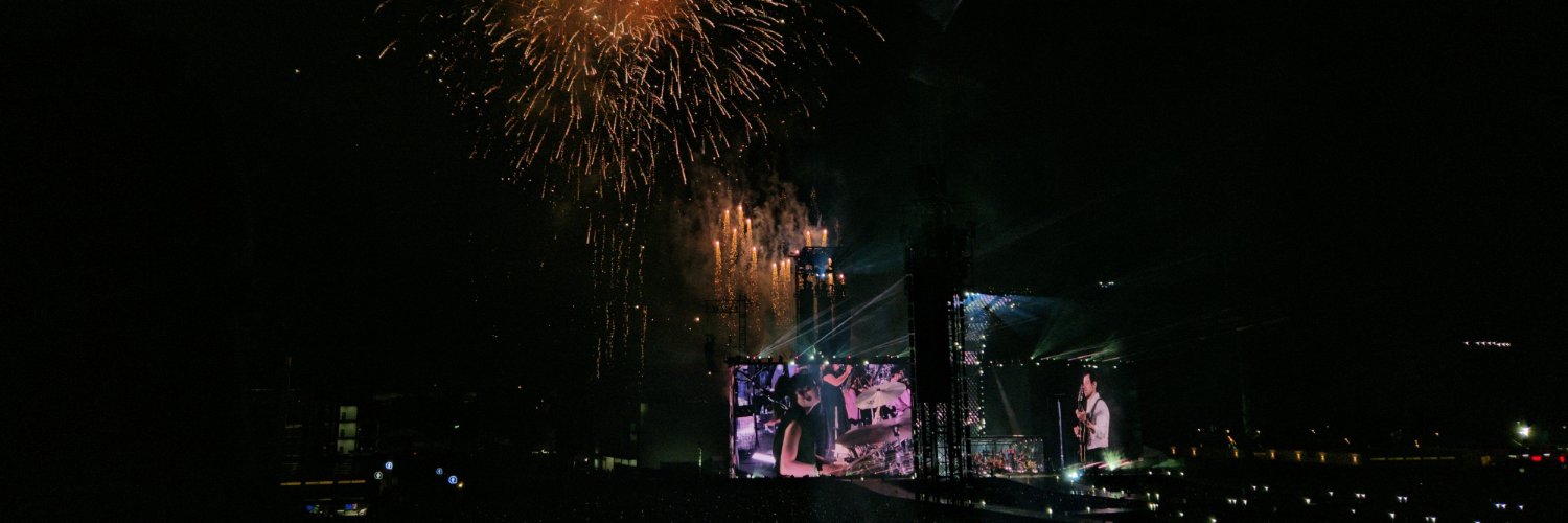 is_mofo's profile banner image