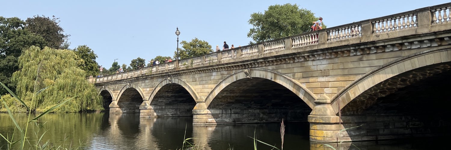 Oh hey, Taryn! banner