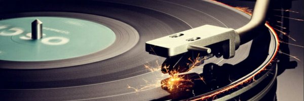 SuenaFM Profile Banner