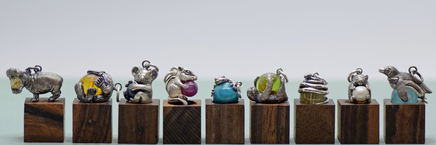 アウトプットジュエリー。次回は5月3.4.5日土岐美濃焼まつり、桃116です。 banner