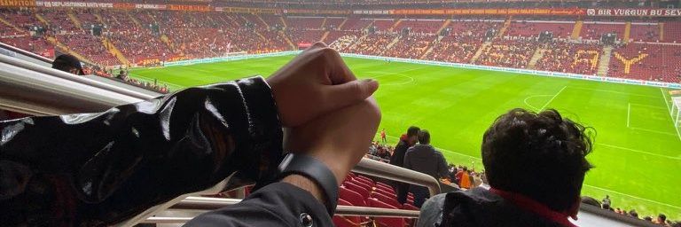 Tugayesenn's profile banner image