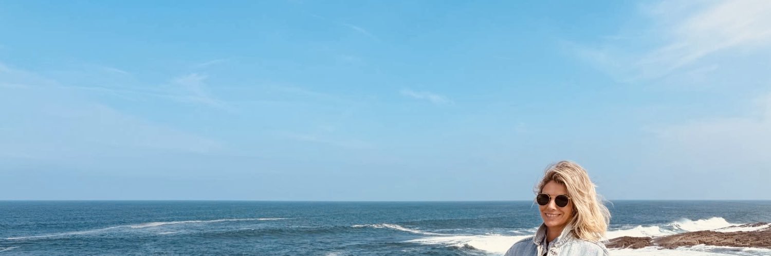 anacenteno82's profile banner image