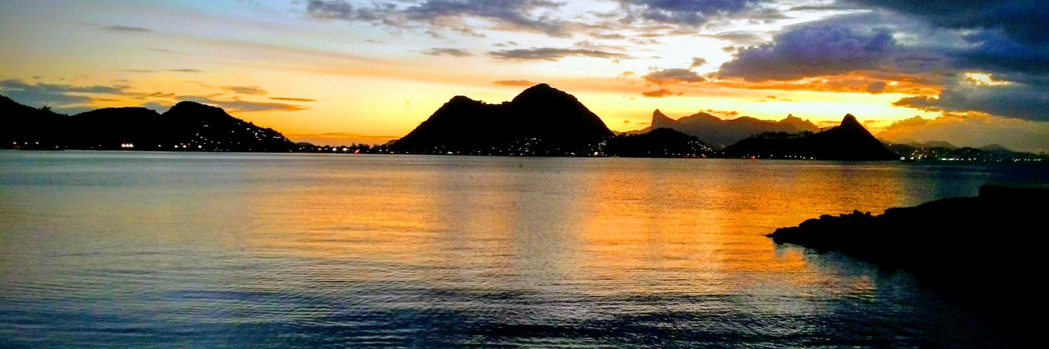 emrnit's profile banner image