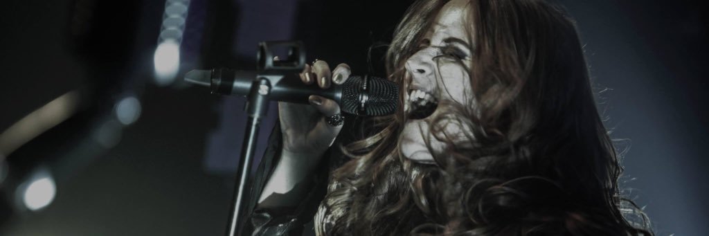 Helena_Martinss's profile banner image