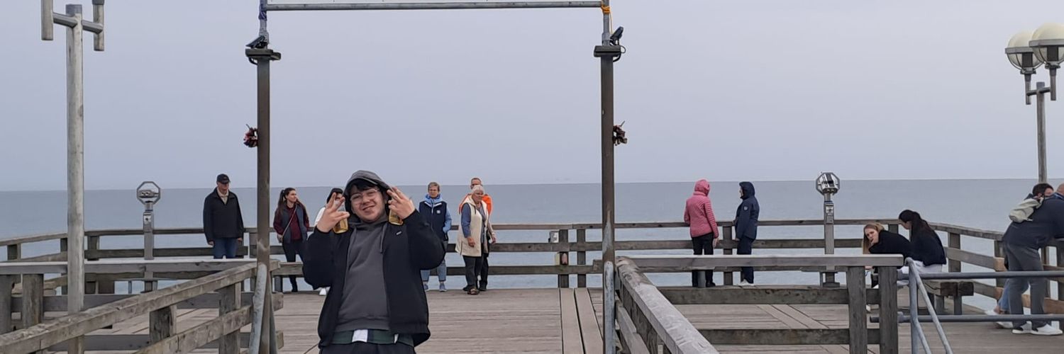 ZunaYves's profile banner image