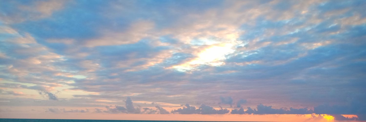 lloyolaej's profile banner image