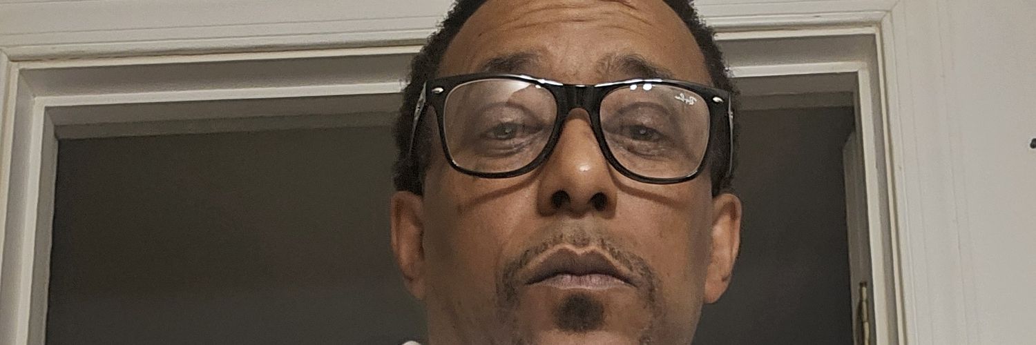 donteb72's profile banner image