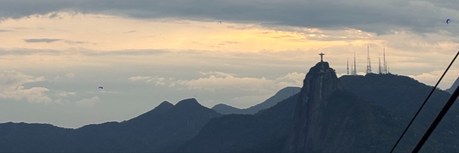makaebatranny's profile banner image