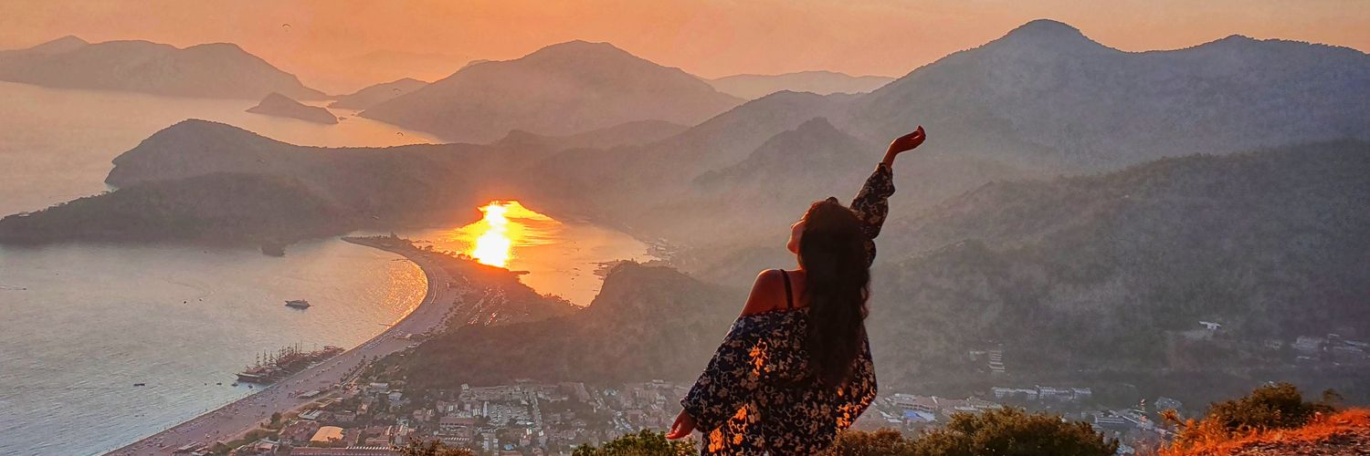 aydamla_'s profile banner image