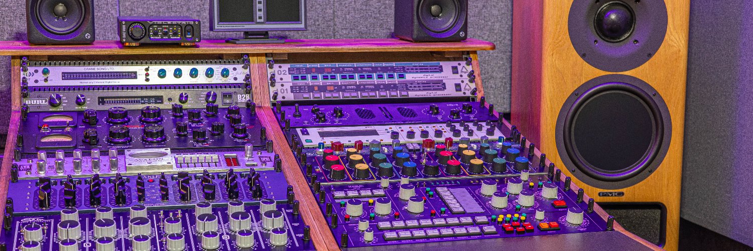 platmastering's profile banner image
