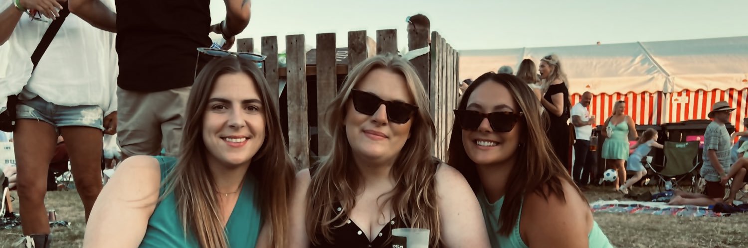 daniellelewisox's profile banner image