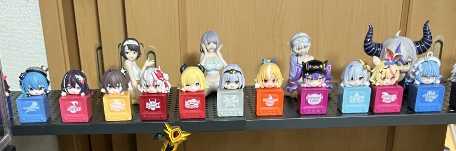1400S93r's profile banner image