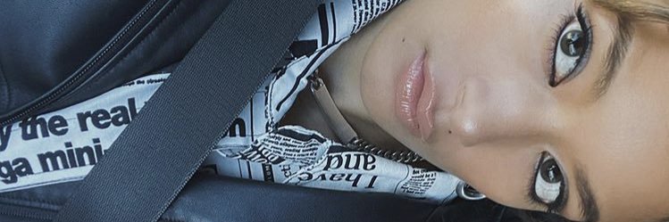 Lily__world's profile banner image