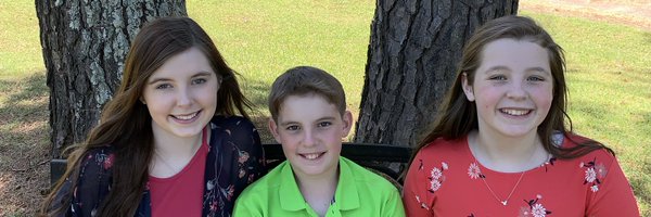 stefanie_watts Profile Banner