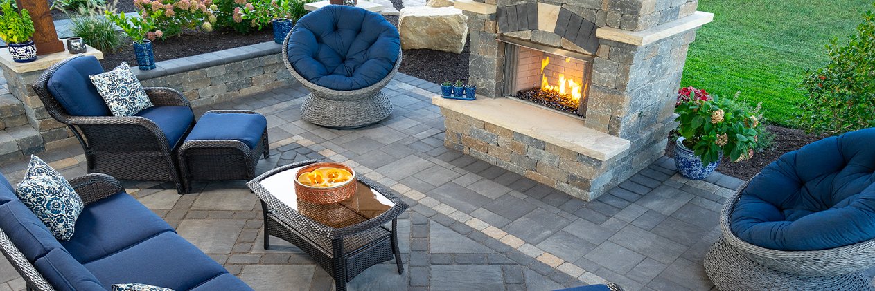 R.I. Lampus Company banner