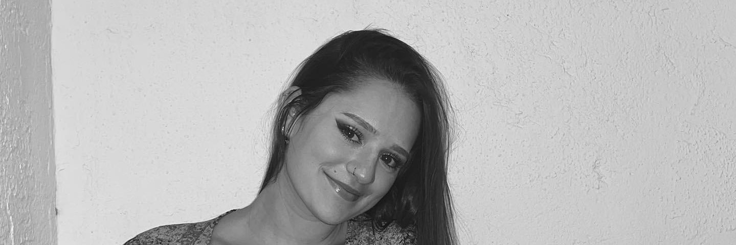 nayra_gomar's profile banner image
